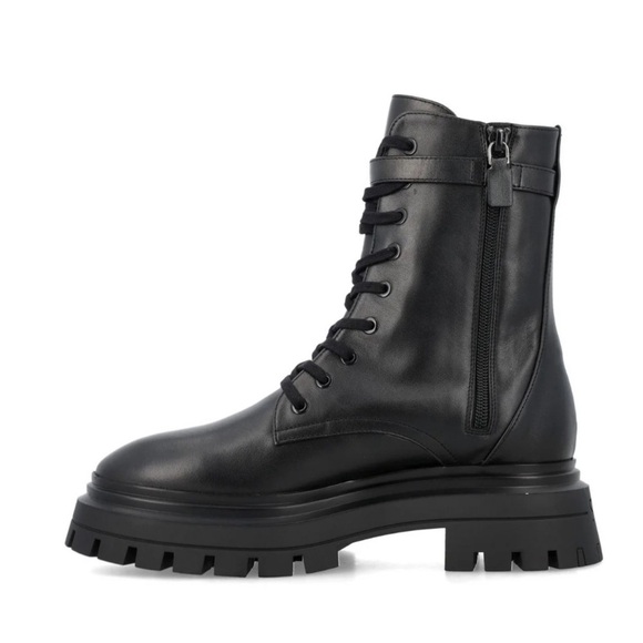 NWB Stuart Weitzman Embellished Nova Bedford Boots in Black - Picture 2 of 6